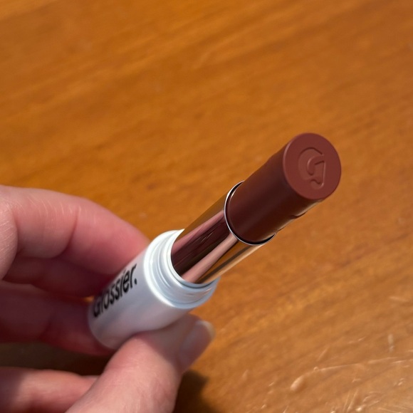 Glossier Generation G Sheer Matte Lipstick - Picture 6 of 16